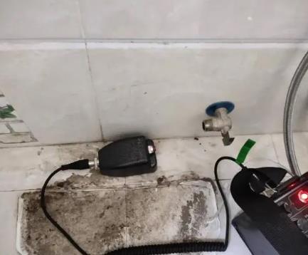 仁布屋顶漏水维修公司分享下卫生间漏水的危害及解决方法
